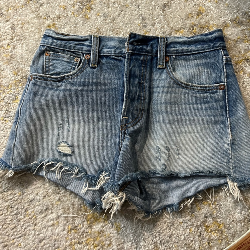 Levi’s denim short